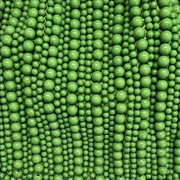 💚 Hello Summer!! Chic Green Beaded Bag! 👜✨ - Picture 4 of 7